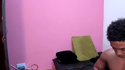 Snapshot of taysonysasha chatting on 20, 2, 2025 ask for cum online show from 20, 2, 2025