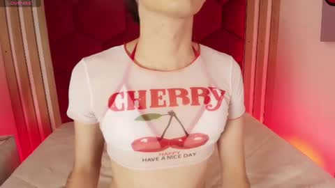 Snapshot of tayzon_foxxx chatting on 5, 7, 2026 Sofia online show from 5, 7, 2026
