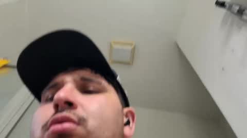 Snapshot of tboy833 chatting on 27, 9, 2025 Luis online show from 27, 9, 2025