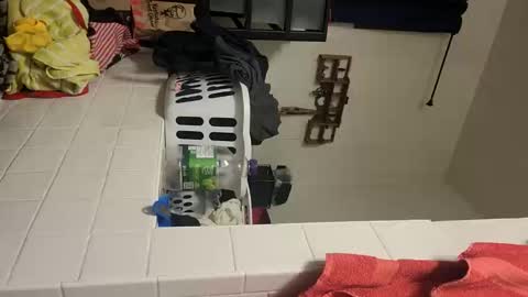 Snapshot of tboy833 chatting on 15, 10, 2025 Luis online show from 15, 10, 2025