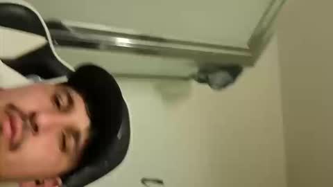 Snapshot of tboy833 chatting on 16, 10, 2025 Luis online show from 16, 10, 2025