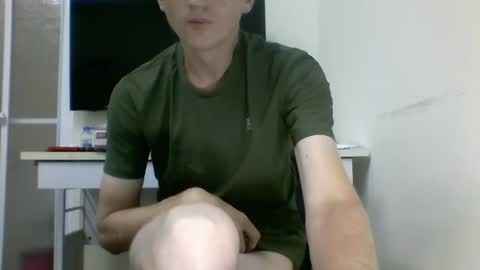 Snapshot of tcute0 chatting on 21, 9, 2025 tcute0 online show from 21, 9, 2025