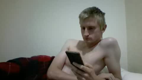 Snapshot of tcute0 chatting on 12, 1, 2026 tcute0 online show from 12, 1, 2026