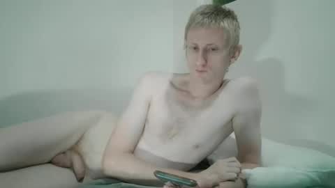 Snapshot of tcute0 chatting on 18, 1, 2026 tcute0 online show from 18, 1, 2026