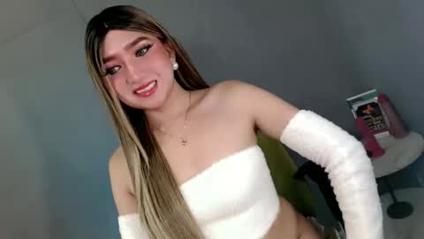 ellaine online show from 10, 3, 2025