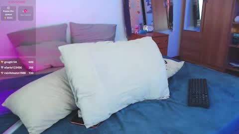 Snapshot of teacup_prince chatting on 12, 1, 2026 Mark online show from 12, 1, 2026