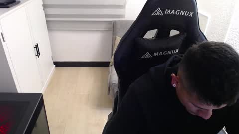 DYNAMITE DUO69 online show from 17, 3, 2026