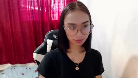 Snapshot of teamo_kiara chatting on 17, 3, 2026 your future wife online show from 17, 3, 2026