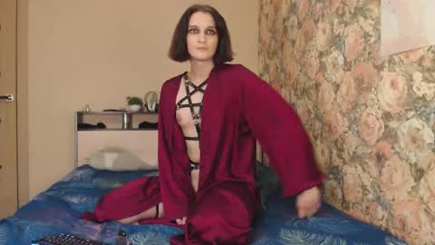 July online show from 15, 10, 2025