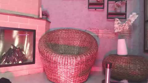 ashley online show from 4, 12, 2025