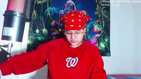 Snapshot of techno_420 chatting on 17, 6, 2026 Charlee He online show from 17, 6, 2026