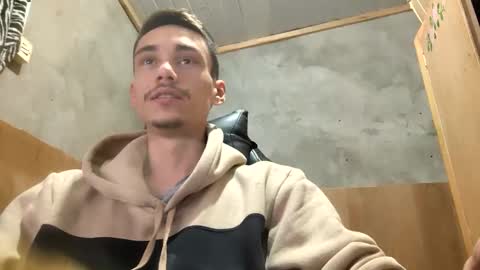 Snapshot of tecnicogatu chatting on 1, 10, 2025 tecnicogatu online show from 1, 10, 2025