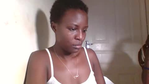 Snapshot of tee_kaicy chatting on 12, 12, 2024 kaicy online show from 12, 12, 2024