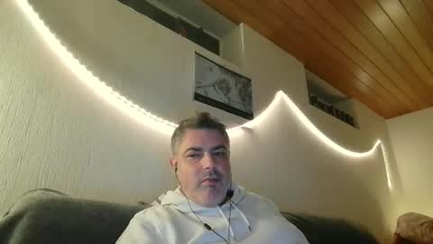 Snapshot of teeforyou chatting on 14, 12, 2024 Peter online show from 14, 12, 2024