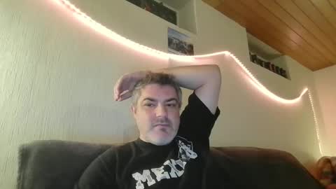 Snapshot of teeforyou chatting on 28, 1, 2025 Peter online show from 28, 1, 2025