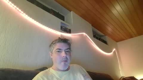Snapshot of teeforyou chatting on 1, 2, 2025 Peter online show from 1, 2, 2025