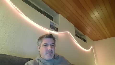 Snapshot of teeforyou chatting on 8, 2, 2025 Peter online show from 8, 2, 2025
