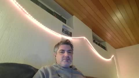 Snapshot of teeforyou chatting on 8, 2, 2025 Peter online show from 8, 2, 2025