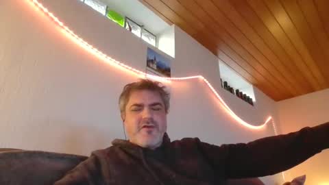 Snapshot of teeforyou chatting on 25, 2, 2025 Peter online show from 25, 2, 2025