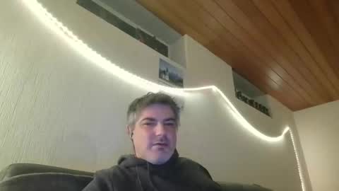 Snapshot of teeforyou chatting on 5, 3, 2025 Peter online show from 5, 3, 2025