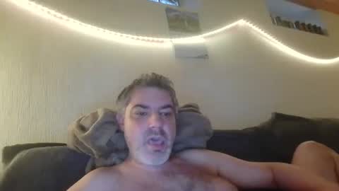 Snapshot of teeforyou chatting on 29, 9, 2025 Peter online show from 29, 9, 2025