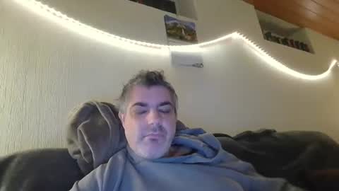 Snapshot of teeforyou chatting on 13, 10, 2025 Peter online show from 13, 10, 2025