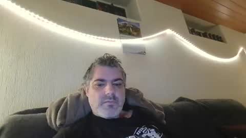 Snapshot of teeforyou chatting on 17, 10, 2025 Peter online show from 17, 10, 2025