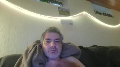 Snapshot of teeforyou chatting on 24, 10, 2025 Peter online show from 24, 10, 2025