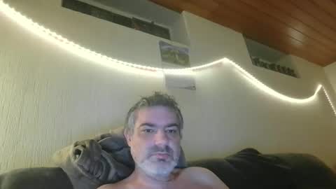 Snapshot of teeforyou chatting on 30, 10, 2025 Peter online show from 30, 10, 2025