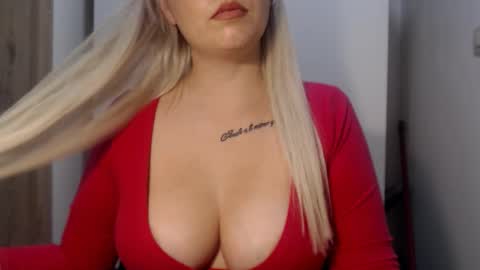 Teeyara  online show from 26, 9, 2025