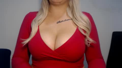 Teeyara  online show from 12, 10, 2025