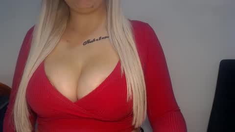 Teeyara  online show from 25, 10, 2025