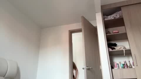 Amy No penetration Virgiin giirl online show from 15, 5, 2026