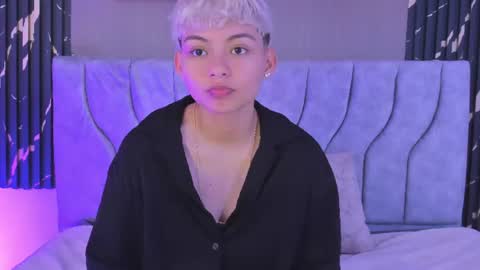 Snapshot of tefi_meow_ chatting on 28, 6, 2026 Estefani online show from 28, 6, 2026