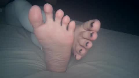 Viv West online show from 3, 2, 2026