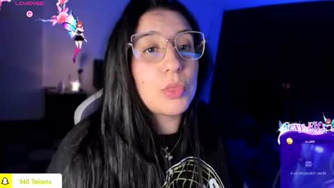 Snapshot of tellme_maddie chatting on 15, 7, 2026 Maddie online show from 15, 7, 2026