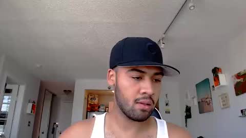 Snapshot of tellz02 chatting on 14, 9, 2025 tellz02 online show from 14, 9, 2025