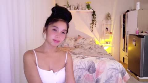 Snapshot of temptessa20 chatting on 5, 11, 2025 temptessa20 online show from 5, 11, 2025