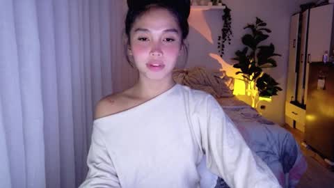 Snapshot of temptessa20 chatting on 11, 11, 2025 temptessa20 online show from 11, 11, 2025