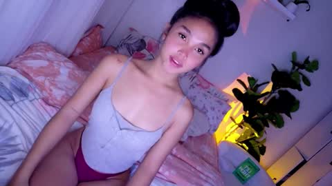 Snapshot of temptessa20 chatting on 26, 11, 2025 temptessa20 online show from 26, 11, 2025