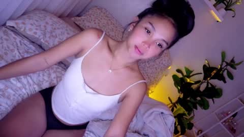 Snapshot of temptessa20 chatting on 13, 12, 2025 temptessa20 online show from 13, 12, 2025