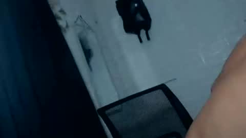 Snapshot of tempting_jon chatting on 8, 2, 2026 tempting_jon online show from 8, 2, 2026