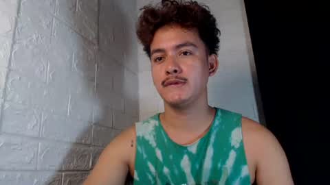 Snapshot of tempting_jon chatting on 2, 4, 2026 tempting_jon online show from 2, 4, 2026