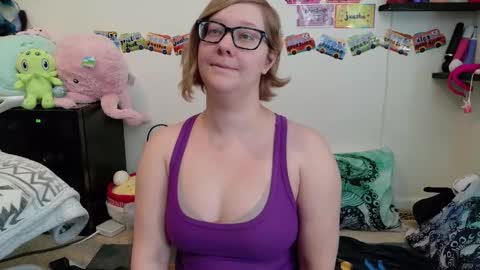 Pixie and Tentacle Overlord online show from 4, 2, 2026