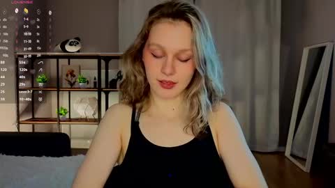 Snapshot of tender__beauty chatting on 21, 4, 2026 Hey Im Aneta online show from 21, 4, 2026