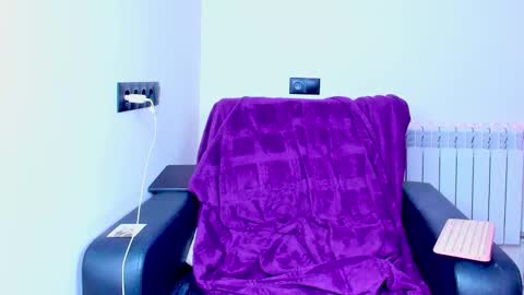 Snapshot of tenebrise chatting on 1, 10, 2025 Kira online show from 1, 10, 2025