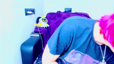 Snapshot of tenebrise chatting on 5, 10, 2025 Kira online show from 5, 10, 2025