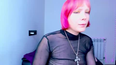 Snapshot of tenebrise chatting on 9, 10, 2025 Kira online show from 9, 10, 2025