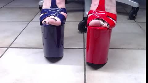 Snapshot of teninchheels chatting on 1, 2, 2025 teninchheels online show from 1, 2, 2025