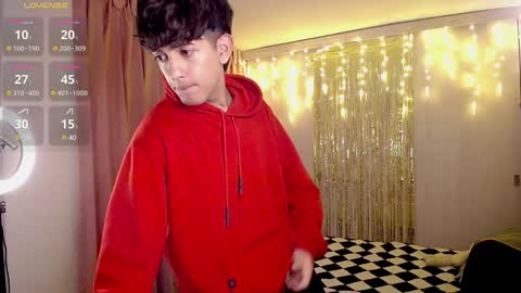 teo brown Independent model online show from 31, 12, 2024